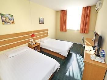 Home Inn Jiaotong University Xinhua Road Shanghai Exterior foto